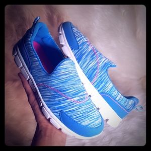 Danskin Now Slip Ons